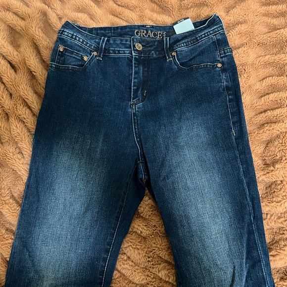 Grace in LA super flares - Picture 2 of 4